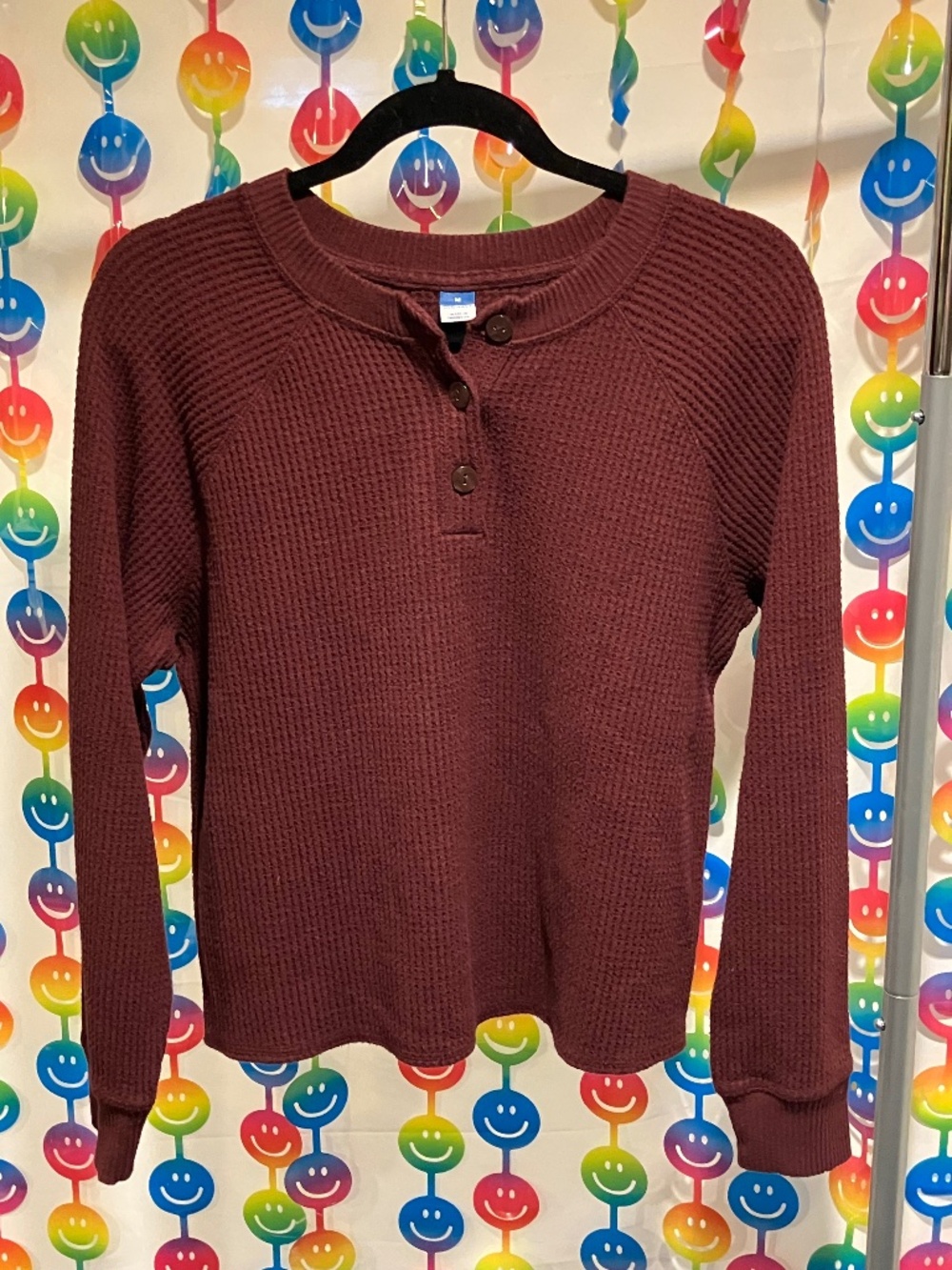 Old Navy Long-Sleeve Waffle-Knit Henley- Maroon/Burgundy (Medium)